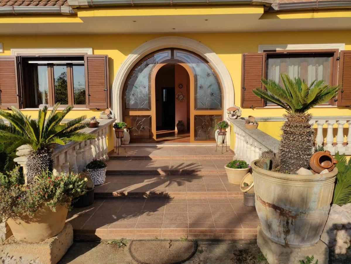 Villa Sargheruoli Монтерони-ди-Лечче Экстерьер фото